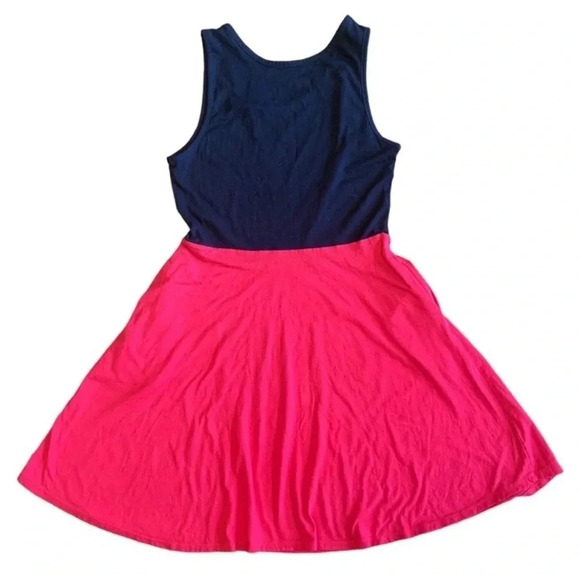 DISNEY Mickey Mouse tank top dress with
POCKETS. Size M (7/9) Juniors - Picture 4 of 7